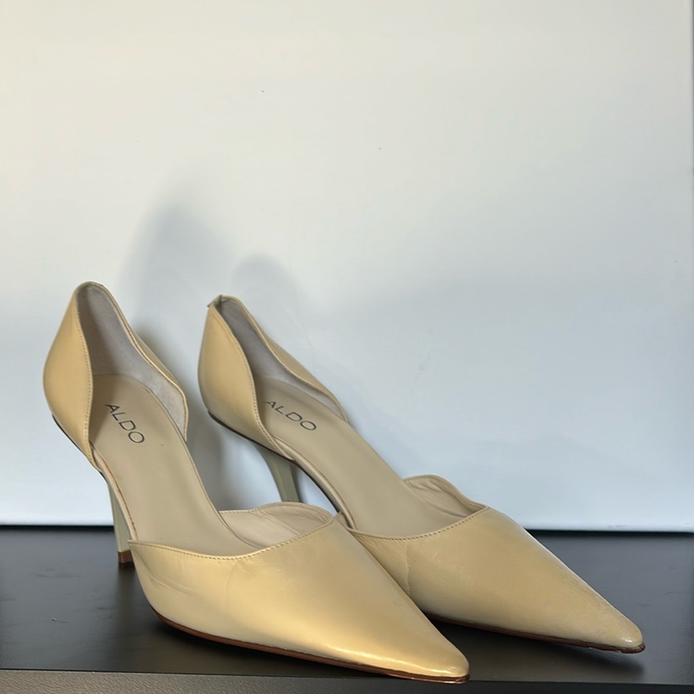 cream aldo heels (never worn)
